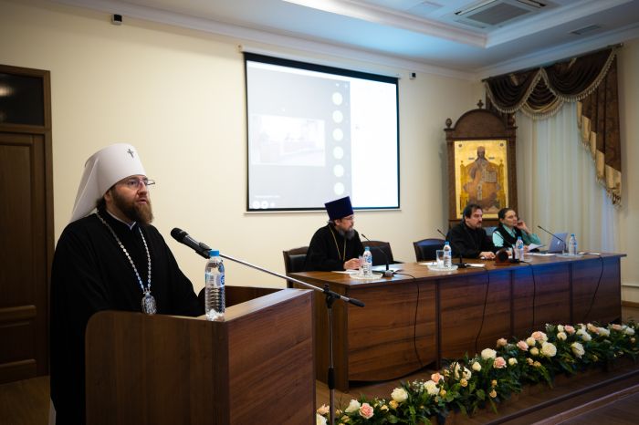 Преподаватели кафедры Церковной истории приняли участие в курсах повышения квалификации в Саратовской семинарии