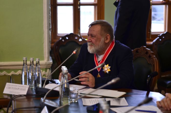 Награждение заведующего кафедрой профессора А. К. Светозарского